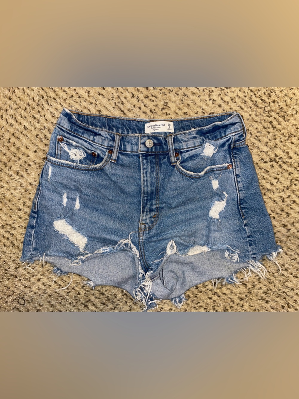 Abercrombie & Fitch Mom Short High Rise
